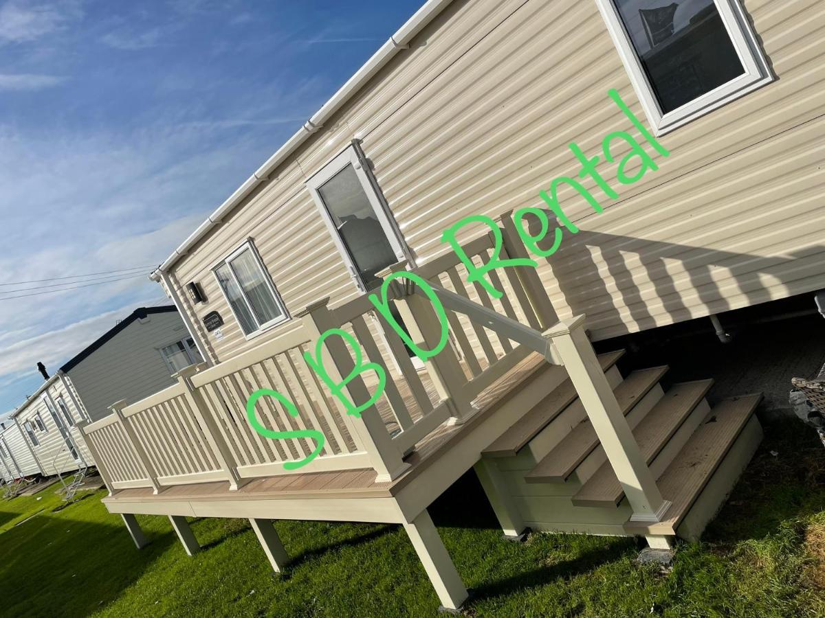 Summer Breeze Deluxe Caravan Rental Saint Osyth Bagian luar foto