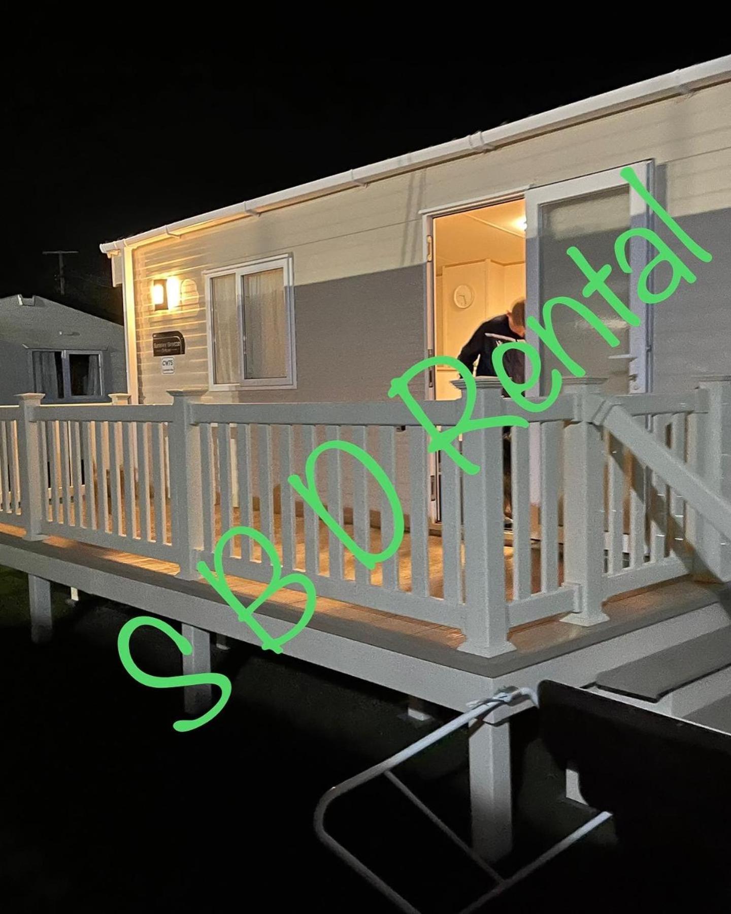 Summer Breeze Deluxe Caravan Rental Saint Osyth Bagian luar foto